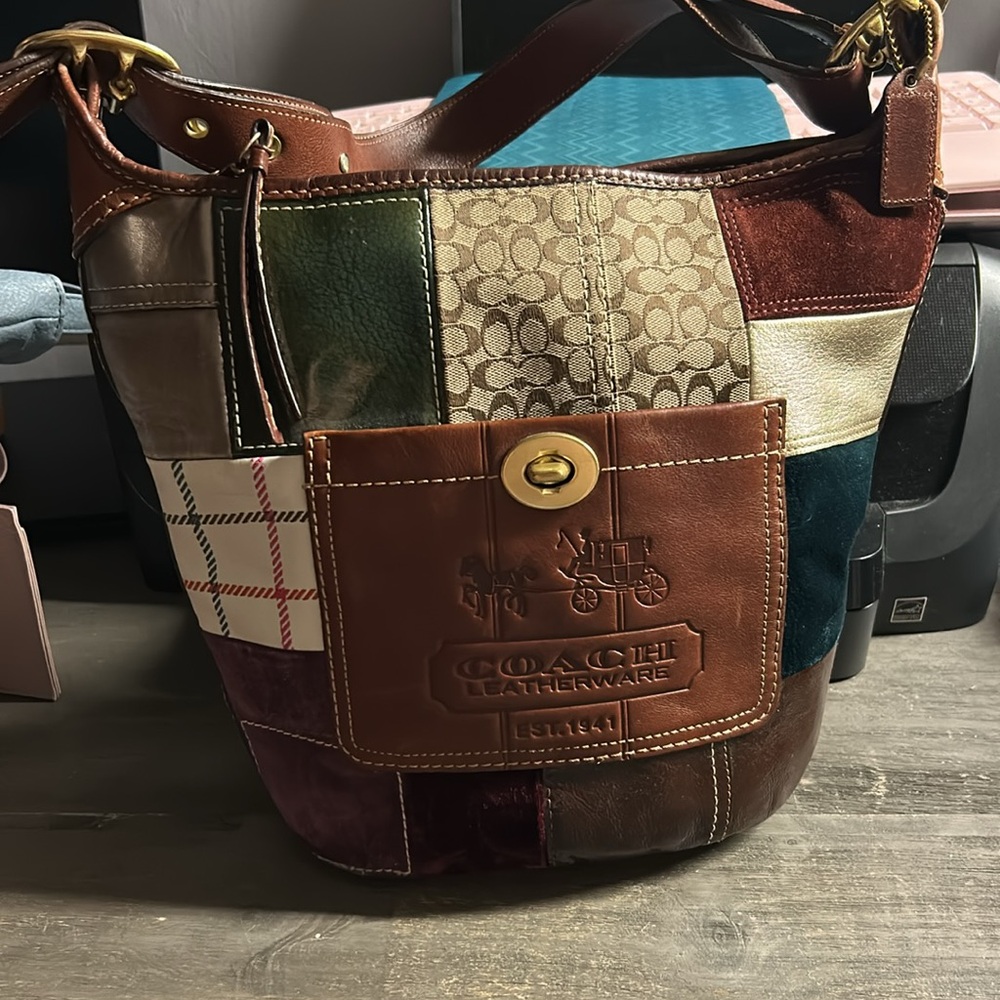 Coach Brown and Green Shoulder Bag - Picture 3 of 10